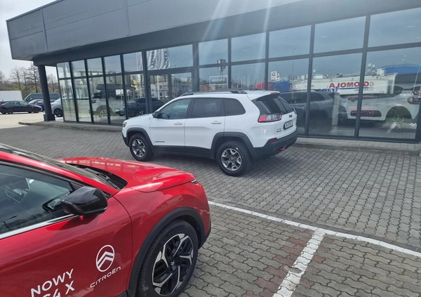 Jeep Cherokee cena 96000 przebieg: 72000, rok produkcji 2019 z Katowice małe 352